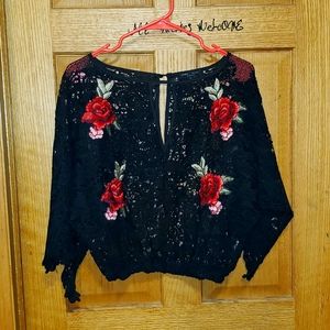 Romeo & Juliet Couture size Small Black lace crop top